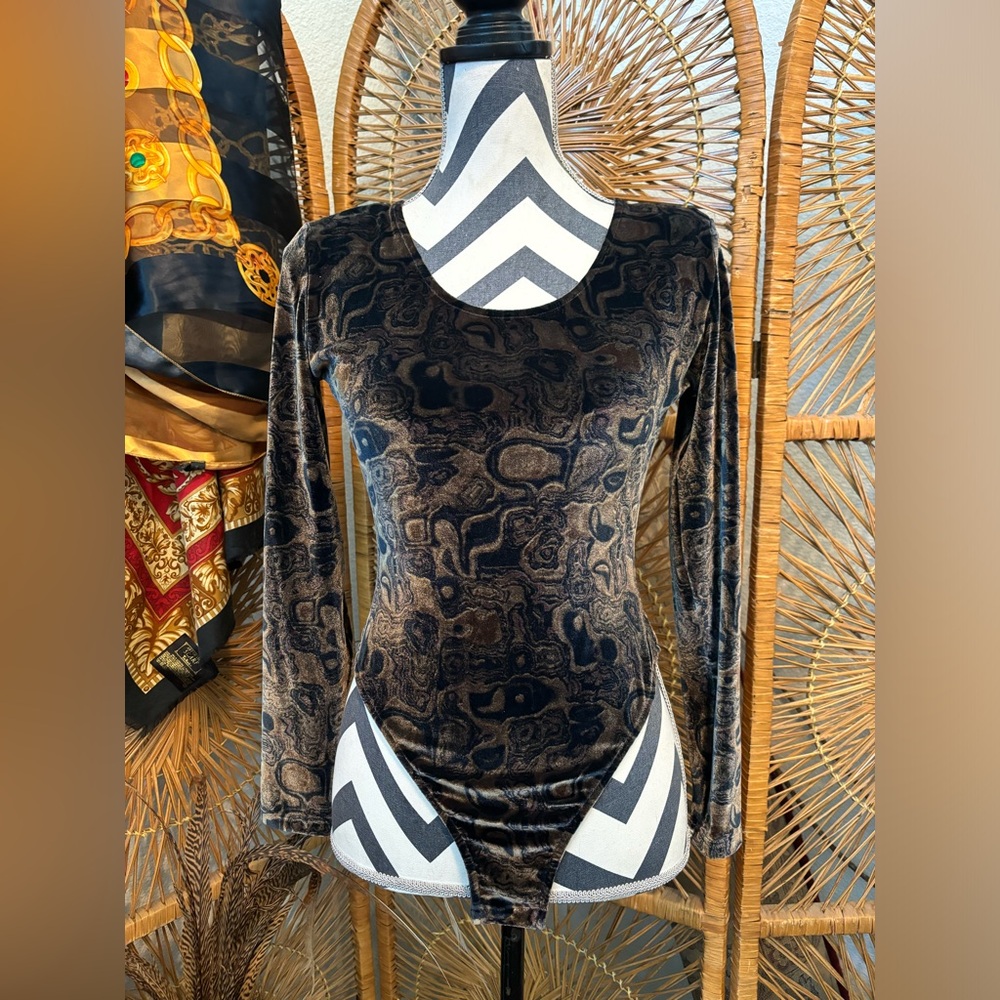 Vintage NWT 1980s Paolo Santini faux velvet scoop neck boho print bodysuit